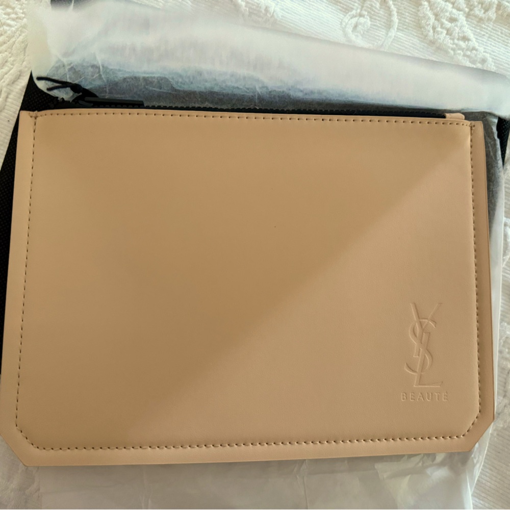 Ysl Pouch. - image 1